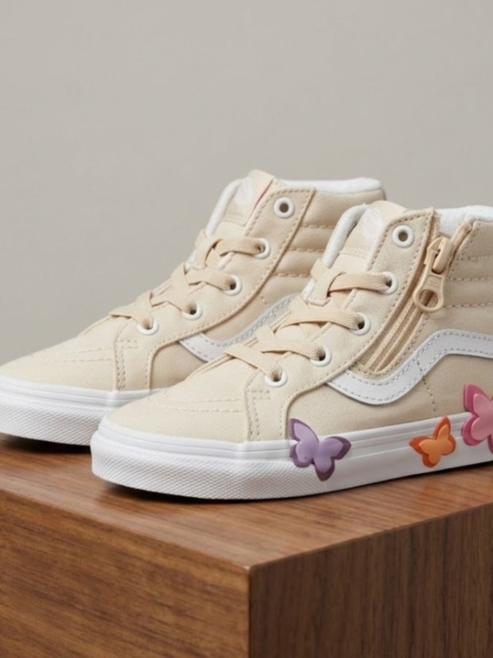 NEW! Vans Baby/Toddler High-Top Sneakers with Butterfly Accents - Cream Sz 7